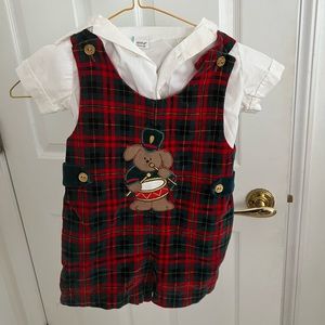 Baby’s Christmas Outfit